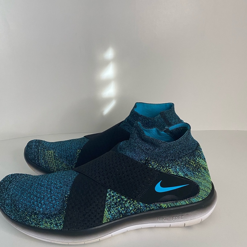 Nike Free RN Motion Flyknit